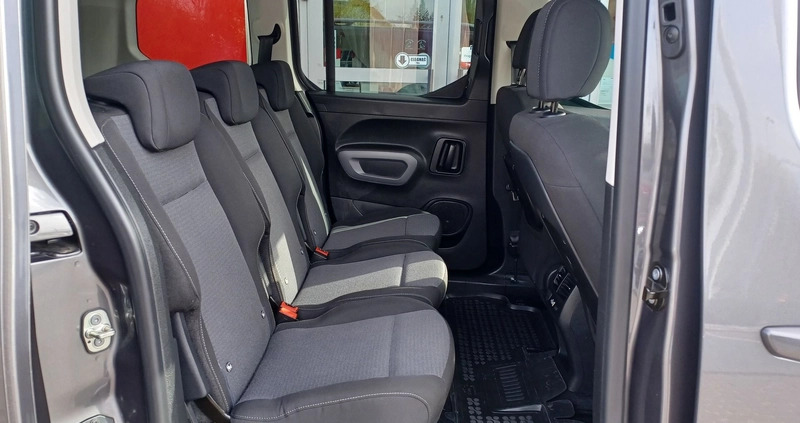 Toyota Proace City Verso cena 99900 przebieg: 93300, rok produkcji 2020 z Wisła małe 596